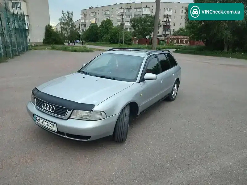 Audi A4 1998, фото з оголошення 2 з 10, VIN WAUZZZ8DZWA178366