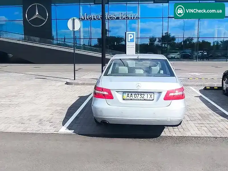 Mercedes-Benz E-Class 2010, фото з оголошення 2 з 20, VIN WDD2120481A214337