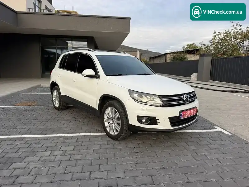 Volkswagen Tiguan 2016, фото з оголошення 2 з 20, VIN WVGZZZ5NZFW597700