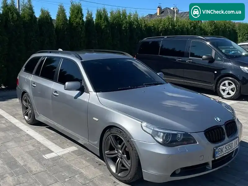 BMW 5 Series 2004, фото з оголошення 1 з 8, VIN WBANJ710X0CR12219