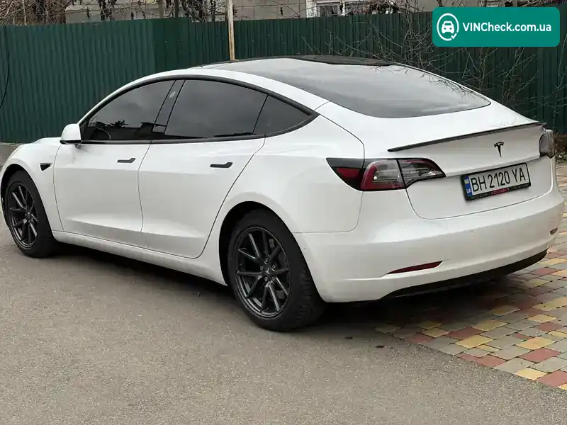 Tesla Model 3 2020, фото з оголошення 2 з 10, VIN 5YJ3E1EA9MF867765