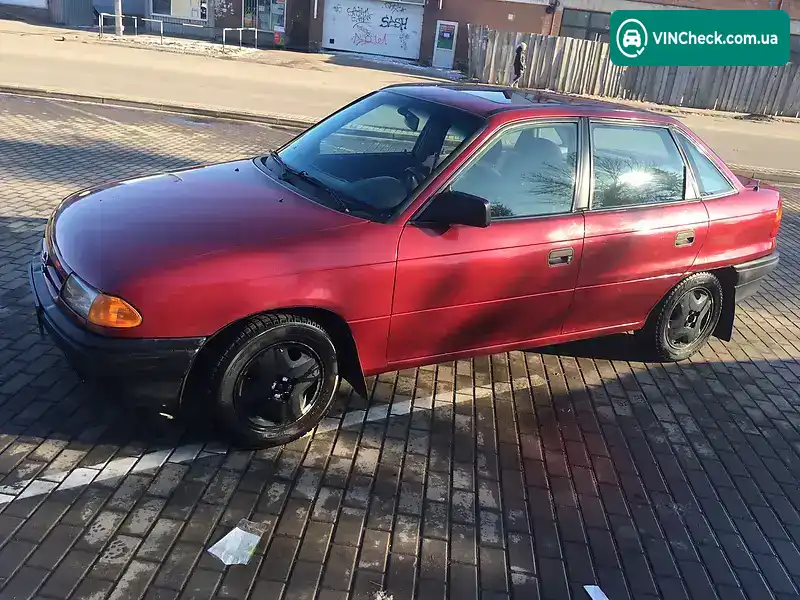 Opel Astra 1993, фото з оголошення 1 з 17, VIN W0L000057P5069487