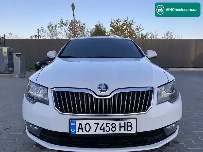 Skoda Superb 2015, фото з оголошення 2 з 20, VIN TMBAE73T0F9037364