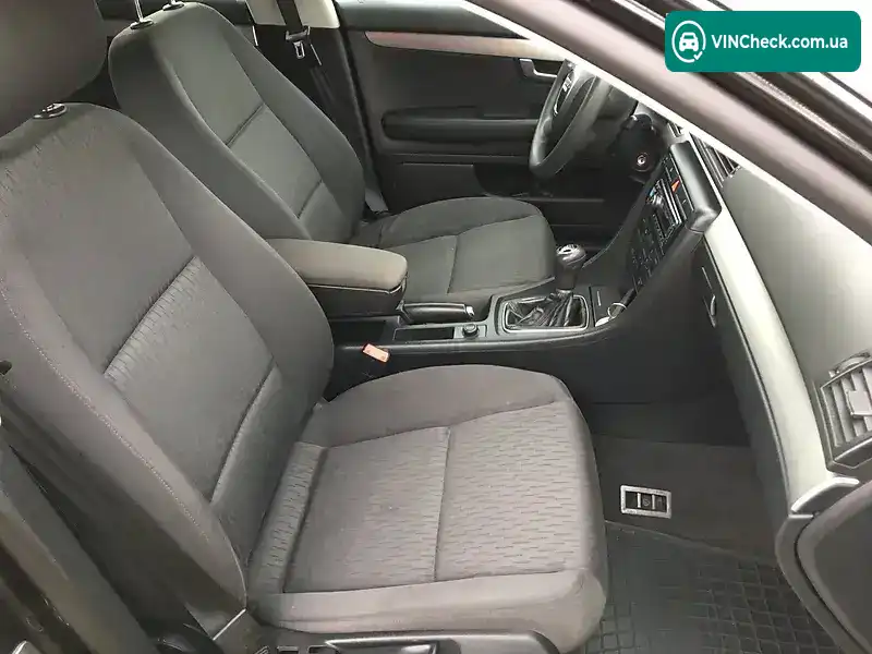 Audi A4 2005, фото з оголошення 2 з 8, VIN WAUZZZ8E26A123400