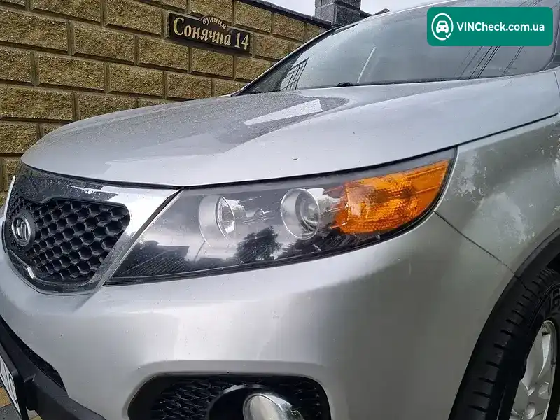 Kia Sorento 2010, фото з оголошення 2 з 21, VIN KNAKU814CA5089326