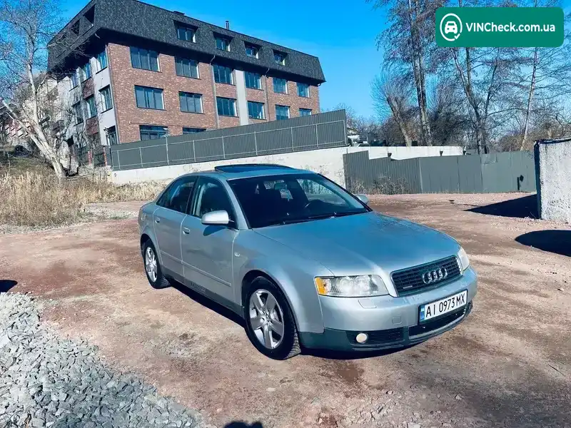 Audi A4 2001, фото з оголошення 1 з 21, VIN WAULT68EX2A111978