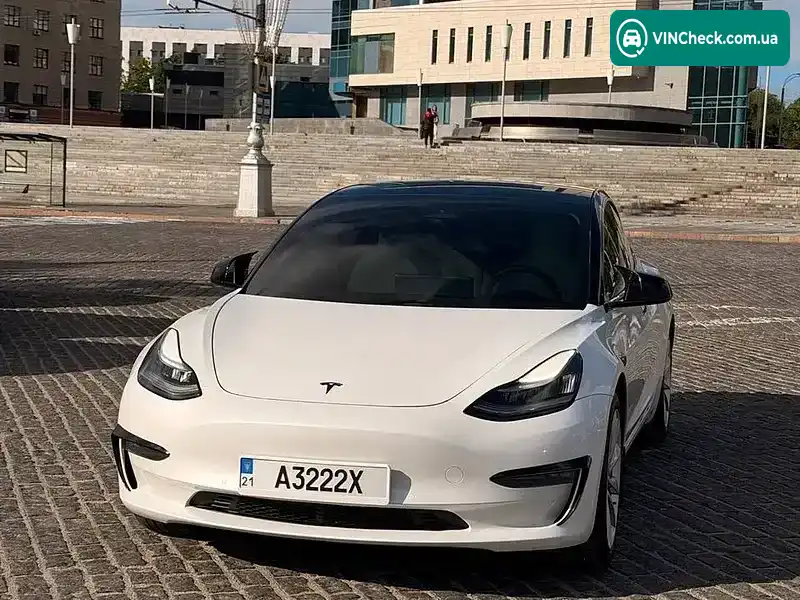 Tesla Model 3 2019, фото з оголошення 2 з 21, VIN 5YJ3E7EB2KF446463