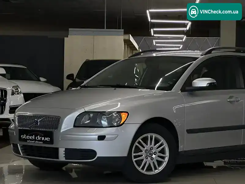 Volvo V50 2006, фото з оголошення 2 з 21, VIN YV1MW084272305471