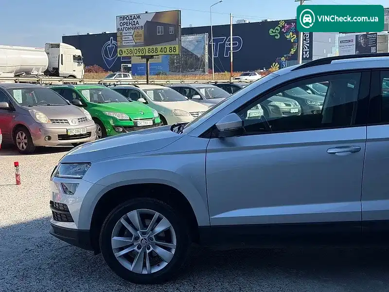 Skoda Karoq 2020, фото з оголошення 2 з 20, VIN TMBJG7NU4M5018370