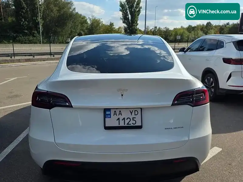 Tesla Model Y 2022, фото з оголошення 2 з 11, VIN 7SAYGDEEXPA038955