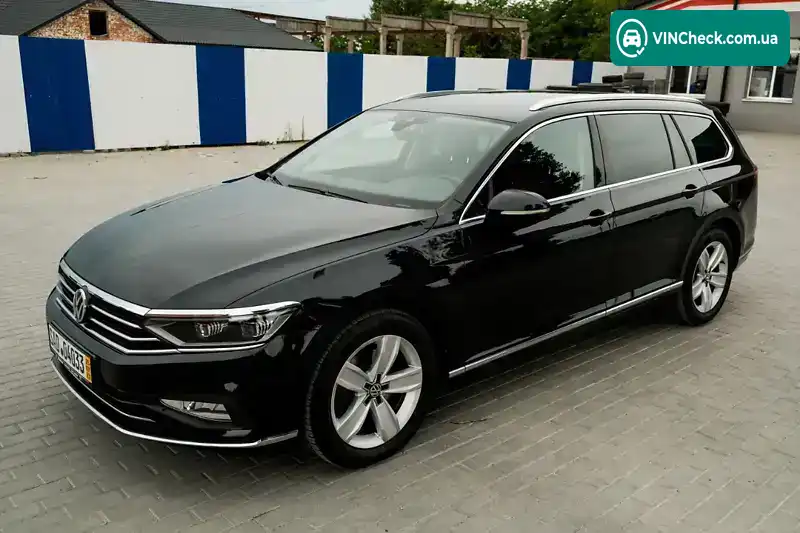 Volkswagen Passat 2019, фото з оголошення 1 з 20, VIN WVWZZZ3CZLE028190