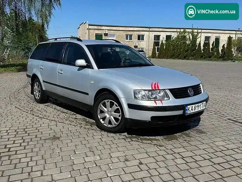Volkswagen Passat 2000, фото з оголошення 2 з 14, VIN WVWZZZ3BZYE467510