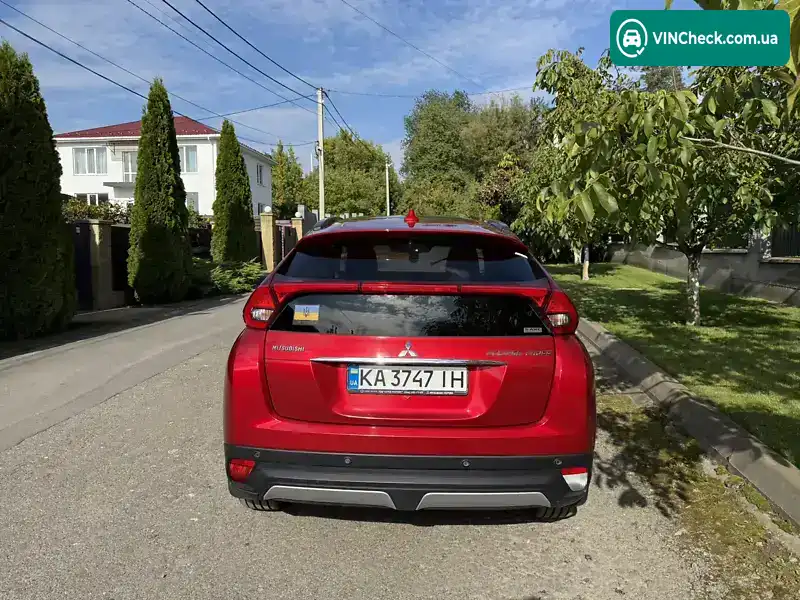 Mitsubishi Eclipse Cross 2018, фото з оголошення 2 з 20, VIN JMBXTGK1WJZ010465