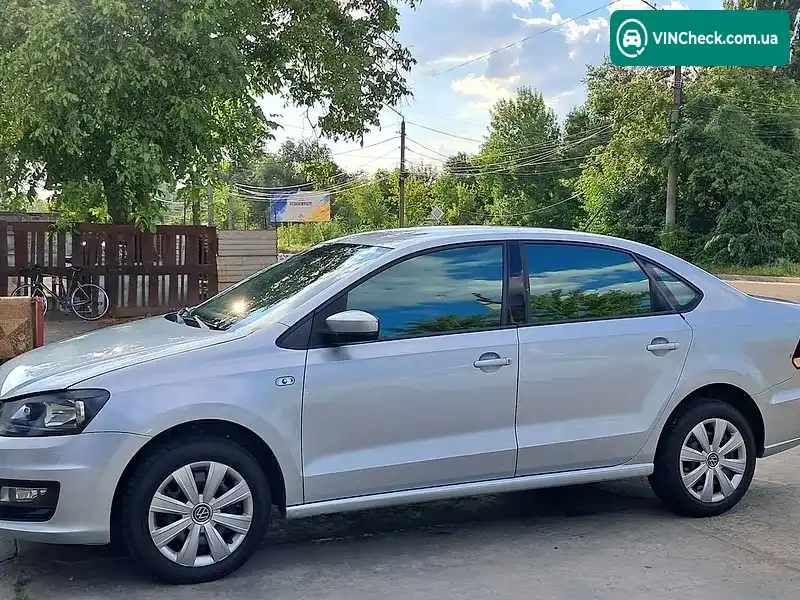 Volkswagen Polo 2017, фото з оголошення 2 з 10, VIN XW8ZZZ61ZHG045832
