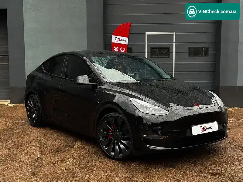 Tesla Model Y 2024, фото з оголошення 1 з 21, VIN 7SAYGDEF7RF064413