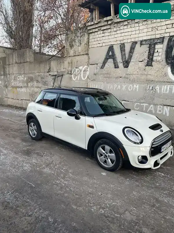 MINI Hatch 2015, фото з оголошення 1 з 10, VIN WMWXS5C54FT830207