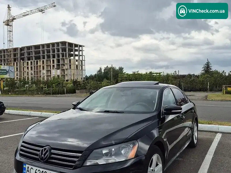 Volkswagen Passat 2012, фото з оголошення 1 з 20, VIN 1VWBP7A35CC105896