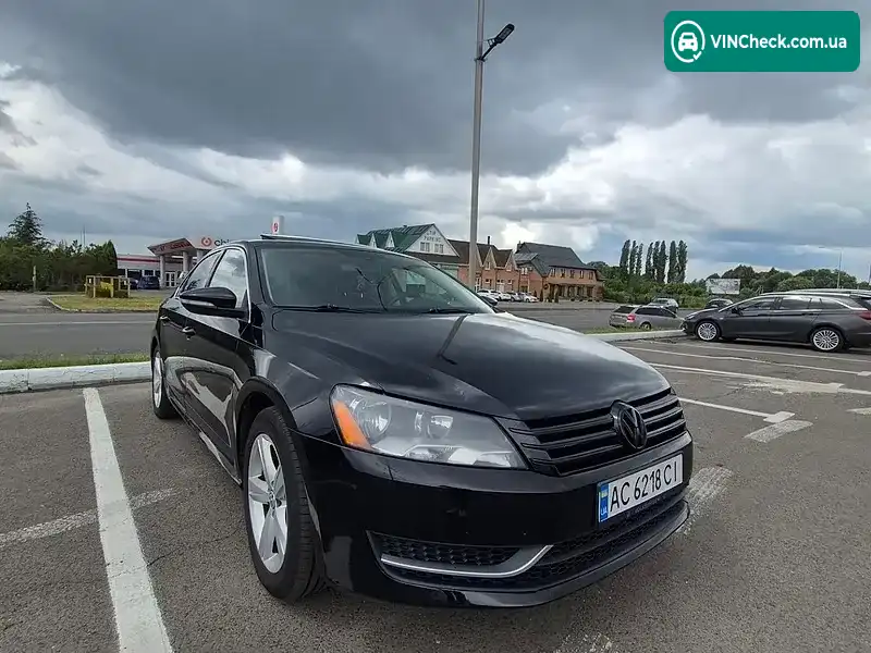Volkswagen Passat 2012, фото з оголошення 2 з 20, VIN 1VWBP7A35CC105896