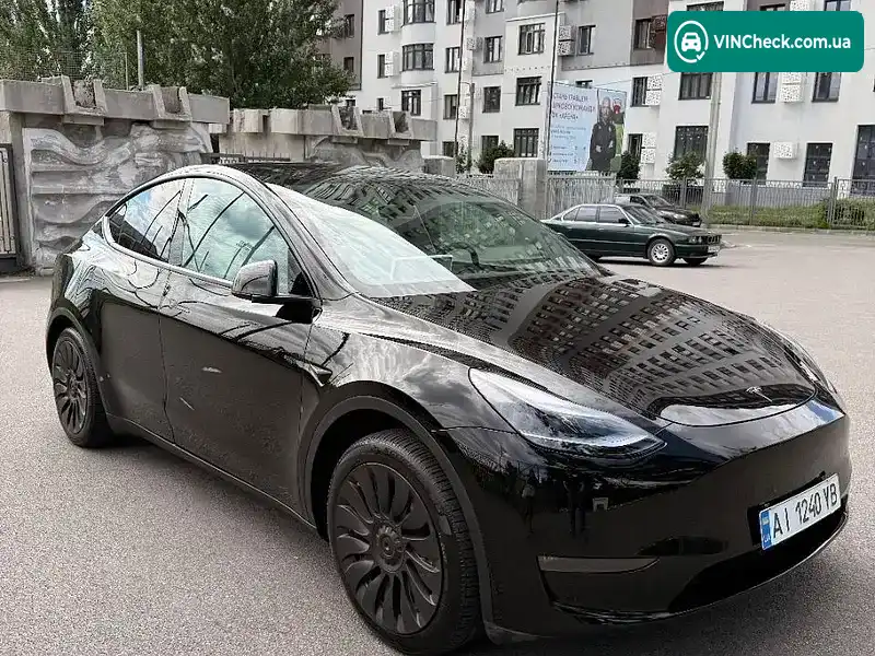 Tesla Model Y 2024, фото з оголошення 1 з 19, VIN 7SAYGDEE0RA246829