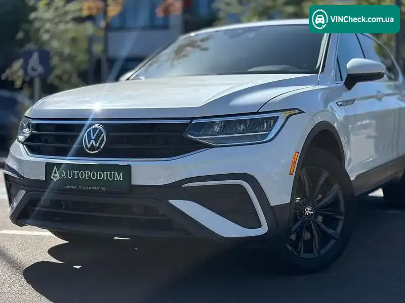 Volkswagen Tiguan 2023, фото з оголошення 2 з 20, VIN 3VV2B7AX9RM030651