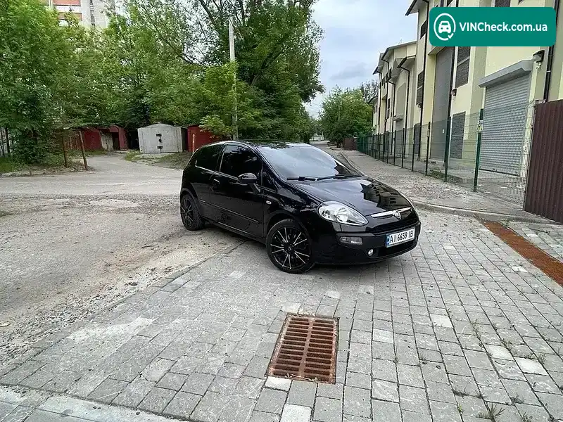 Fiat Punto 2011, фото з оголошення 1 з 14, VIN ZFA19900000785396