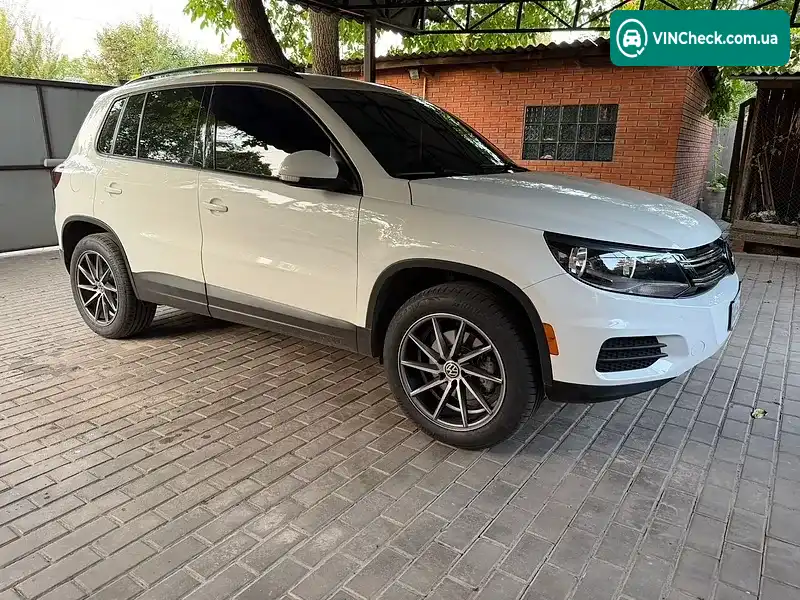 Volkswagen Tiguan 2017, фото з оголошення 1 з 20, VIN WVGAV7AX4HK029605
