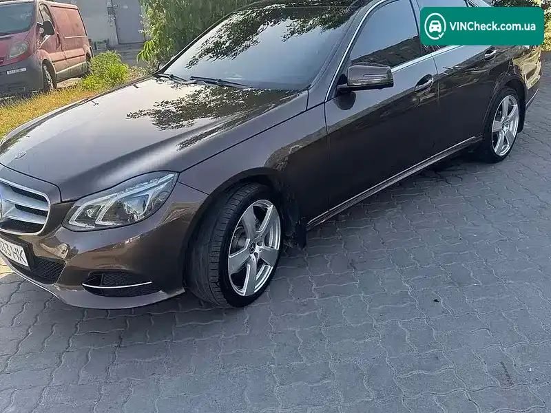 Mercedes-Benz E-Class 2013, фото з оголошення 2 з 9, VIN WDD2120031A916471
