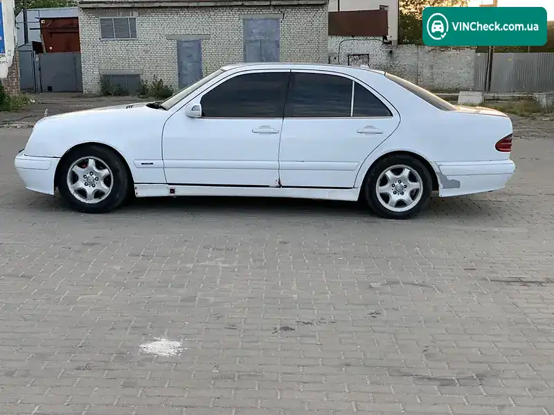 Mercedes-Benz E-Class 2001, фото з оголошення 1 з 8, VIN WDB2100061B315065