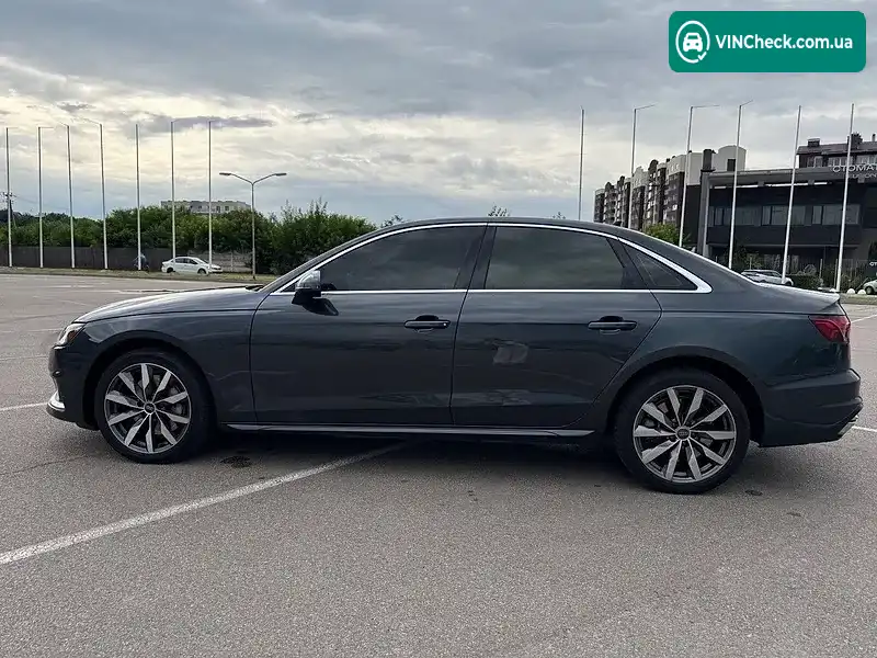 Audi A4 2023, фото з оголошення 1 з 10, VIN WAUAAAF4XPN019215