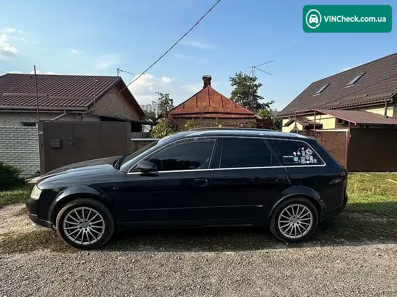 Audi A4 2002, фото з оголошення 2 з 11, VIN WAUZZZ8E03A199743