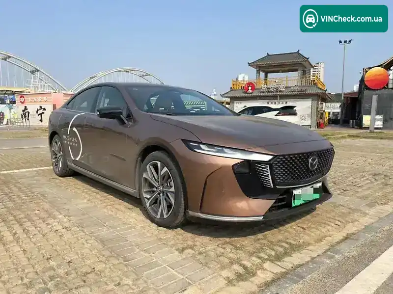 Mazda EZ-6 2024, фото з оголошення 2 з 18, VIN LVRHDAEJ2RN010967