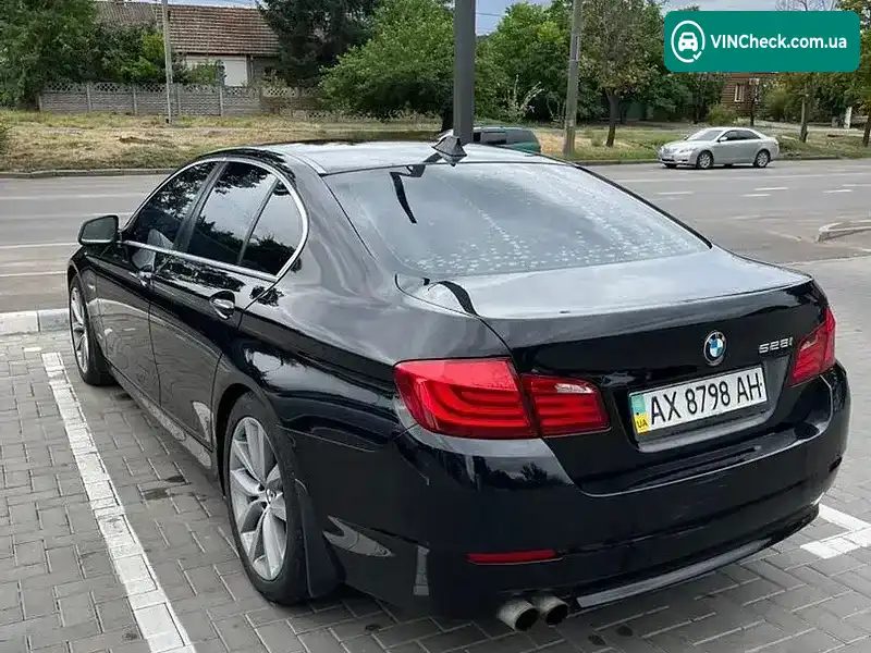 BMW 5 Series 2011, фото з оголошення 2 з 16, VIN WBAFR11020C859767