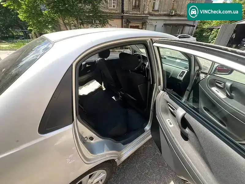 Suzuki Liana 2005, фото з оголошення 2 з 8, VIN JSAERA31S00251305