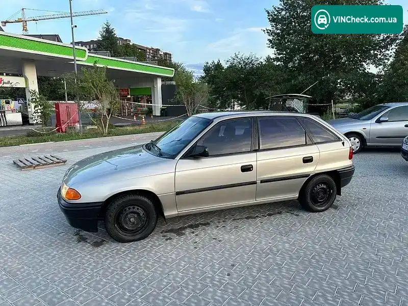 Opel Astra 1997, фото з оголошення 2 з 20, VIN W0L000058V5169522