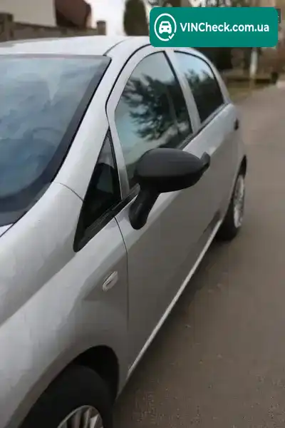 Fiat Punto 2012, фото з оголошення 2 з 19, VIN ZFA19900000843130