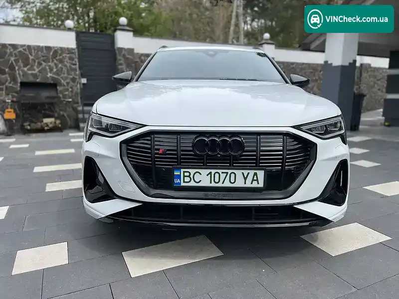Audi e-tron 2022, фото з оголошення 1 з 20, VIN WA1VAAGE6NB044147