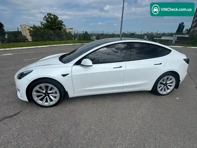 Tesla Model 3 2022, фото з оголошення 2 з 15, VIN 5YJ3E1EB8NF191691