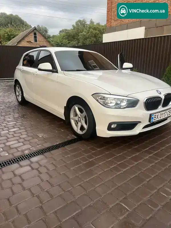 BMW 1 Series 2017, фото з оголошення, VIN WBA1R510607A42136