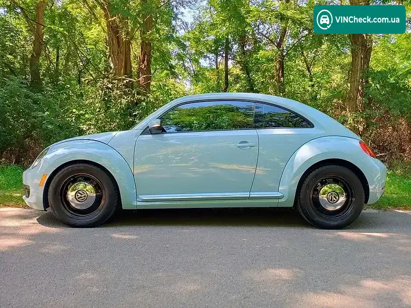 Volkswagen Beetle 2013, фото з оголошення 2 з 20, VIN 3VWJP7AT6EM621438