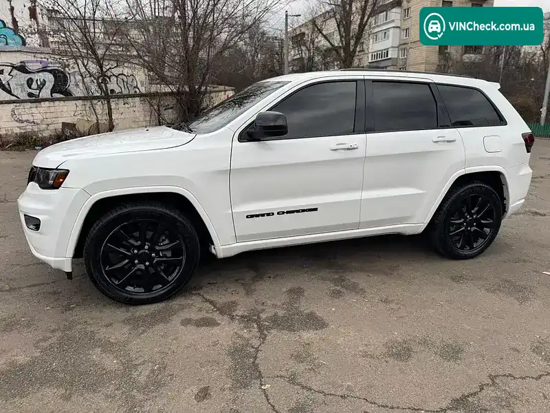 Jeep Grand Cherokee 2018, фото з оголошення 2 з 14, VIN 1C4RJEAG3KC571609