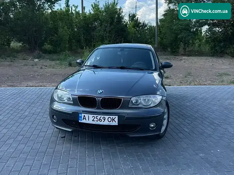 BMW 1 Series 2006, фото з оголошення 1 з 18, VIN WBAUF31090PY25815