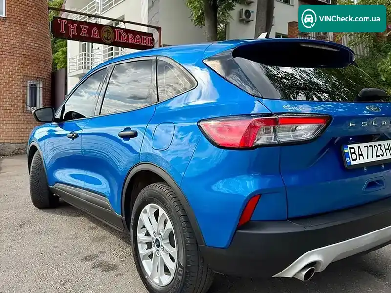 Ford Escape 2021, фото з оголошення 2 з 20, VIN 1FMCU0F61MUA50199