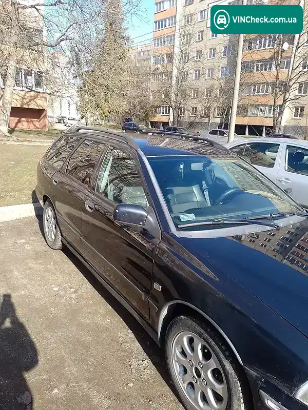 Volvo V40 1998, фото з оголошення 2 з 18, VIN YV1VW1926XF331312