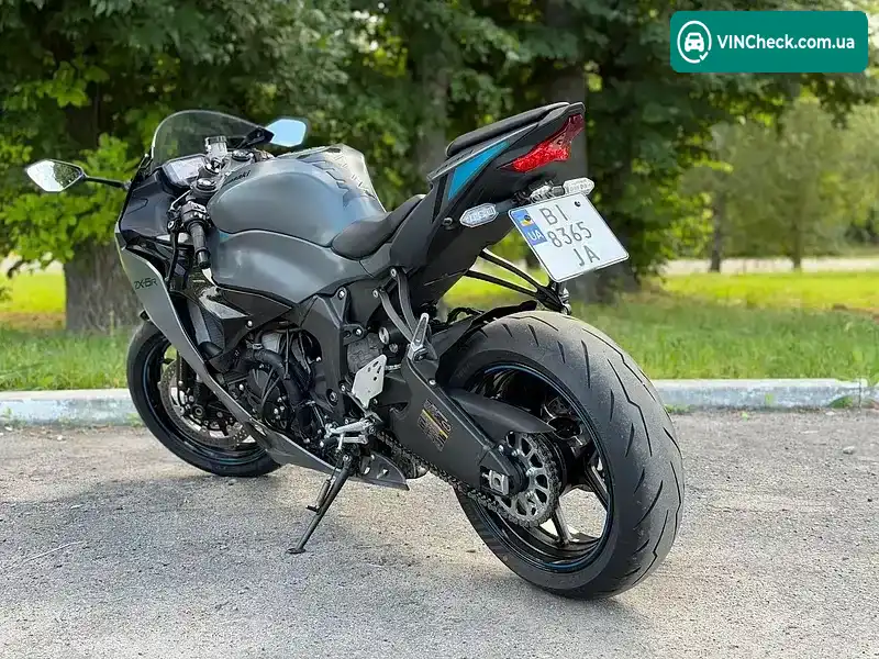 Kawasaki Ninja 636 ZX-6R 2024, фото з оголошення 2 з 20, VIN JKBZXJJ15SA022398