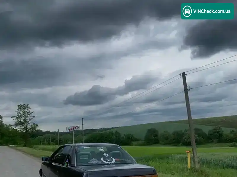 Audi 100 1989, фото з оголошення 2 з 7, VIN WAUZZZ44ZKN052856
