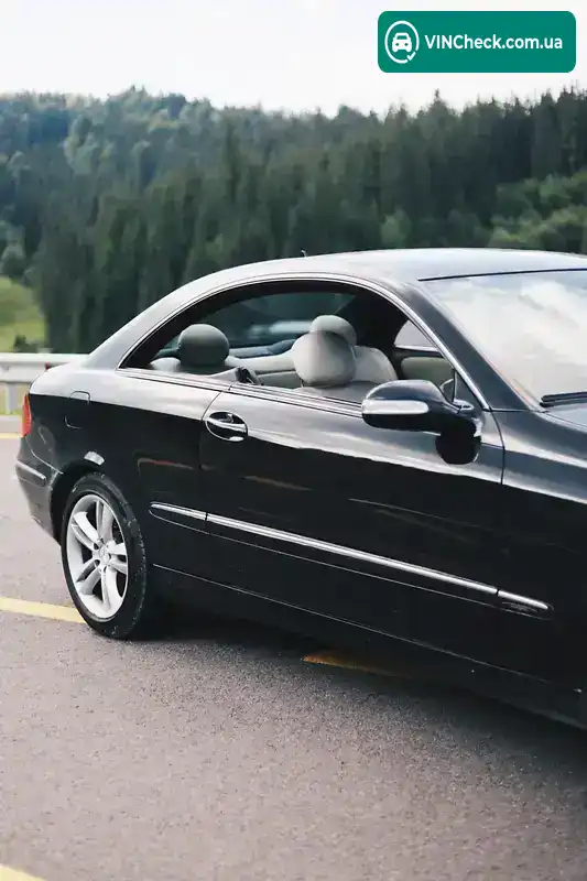 Mercedes-Benz CLK-Class 2006, фото з оголошення 2 з 20, VIN WDB2093081F210352