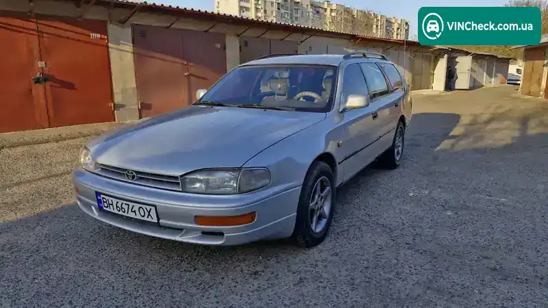 Toyota Camry 1992, фото з оголошення 1 з 21, VIN 4T272SV1007007397