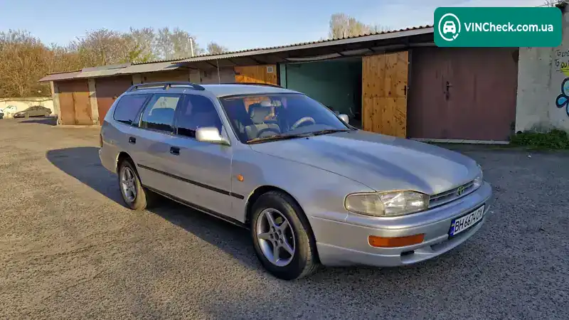 Toyota Camry 1992, фото з оголошення 2 з 21, VIN 4T272SV1007007397