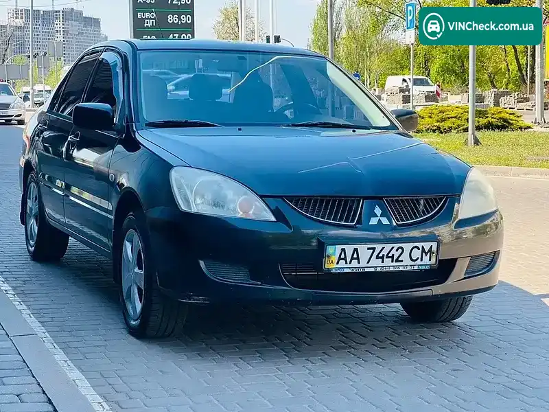 Mitsubishi Lancer 2004, фото з оголошення 2 з 20, VIN JMBSNCS3A4U010337