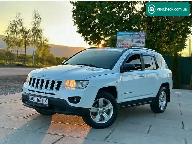 Jeep Compass 2011, фото з оголошення 2 з 14, VIN 1J4NF4FUXBD255671
